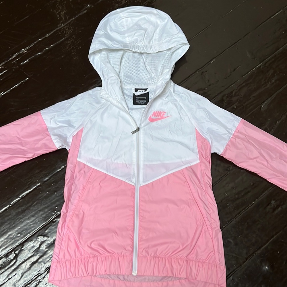 Nike jacket kids size small windbreaker/ rain